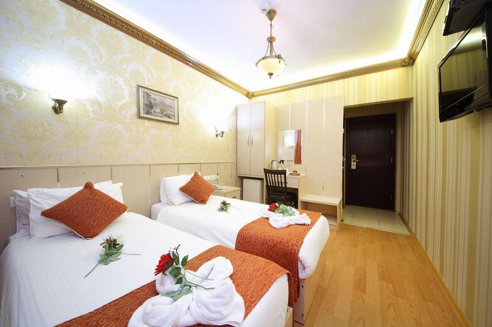 Town Hotel