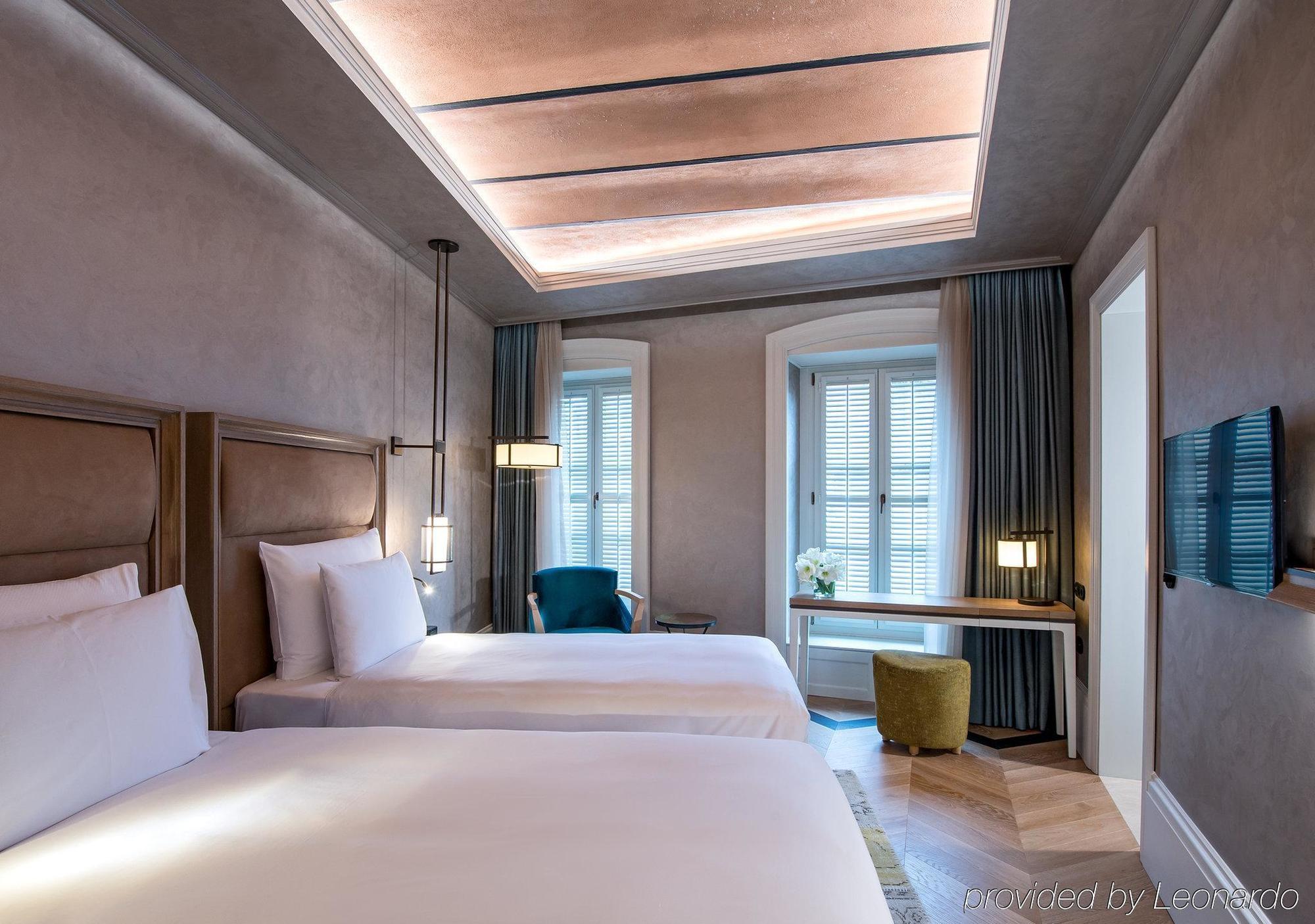 10 Karakoy Hotel 5*