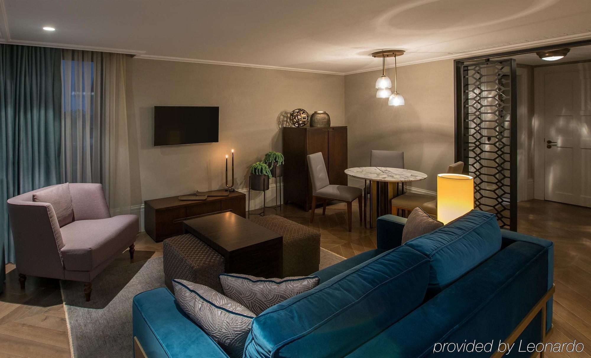 10 Karakoy 5*