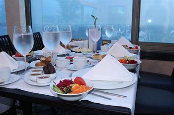 City Hotel Otel