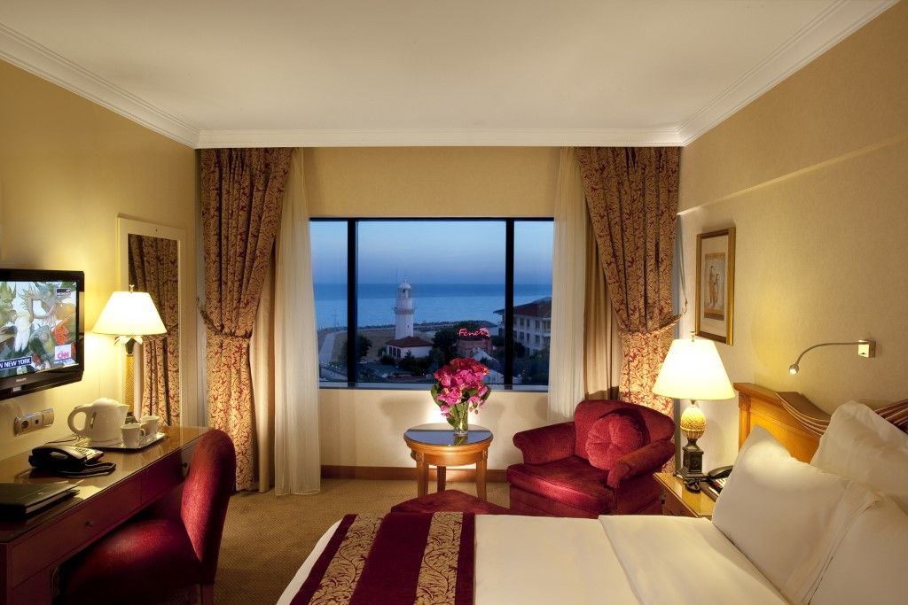 Renaissance Polat Hotel 5*