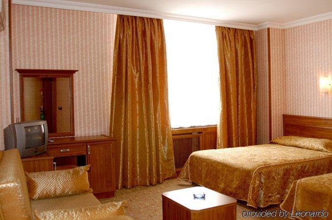 Bristol Hotel