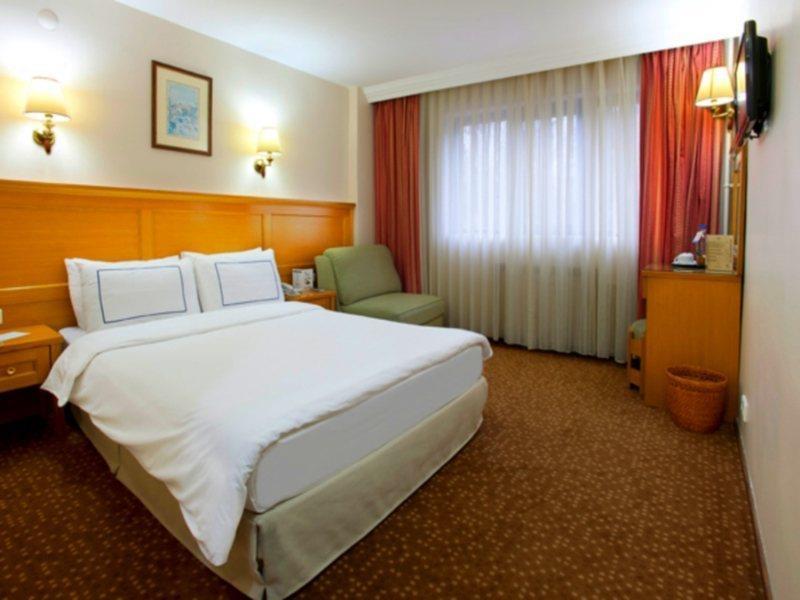 Hotel Erboy Sirkeci 4*