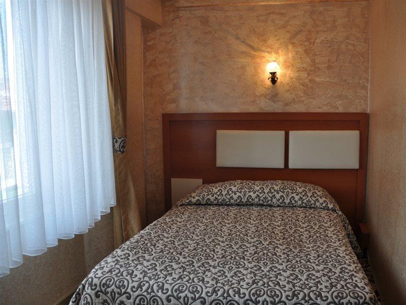 Kaya Madrid Istanbul
