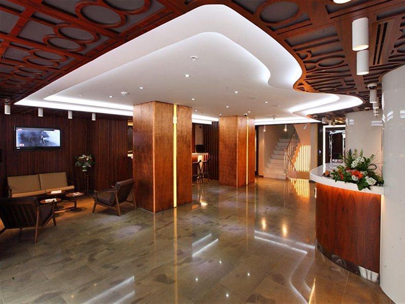 Hotel Victory & 4*