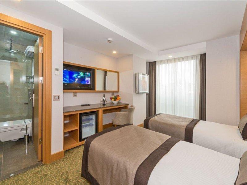 Hotel Bisetun