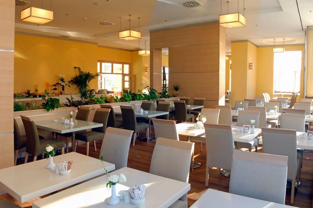 Hotel Wow Airport Hotel 4*