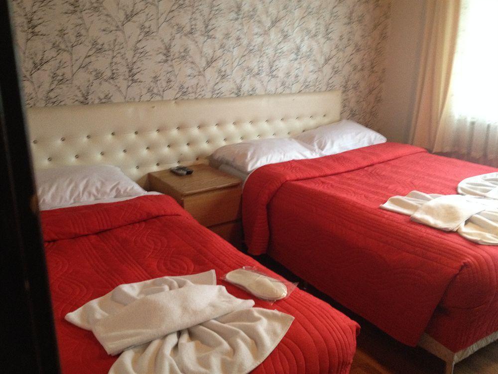 Hotel La Maison Bleue