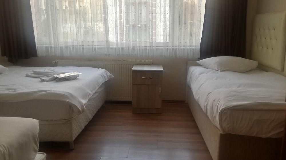 Hotel La Maison Bleue