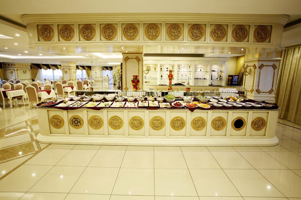 Hotel World Point 4*