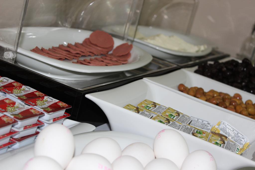 Hotel Golden Halic 3*