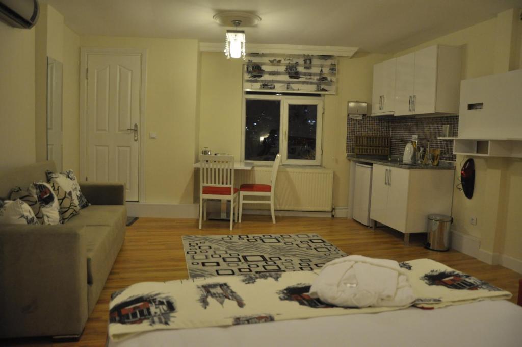 Galata Bridge Apartment *