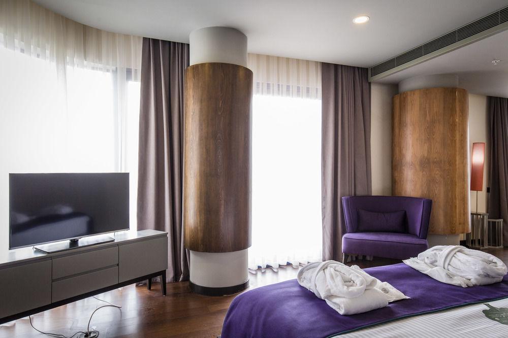 Eightdays Istanbul