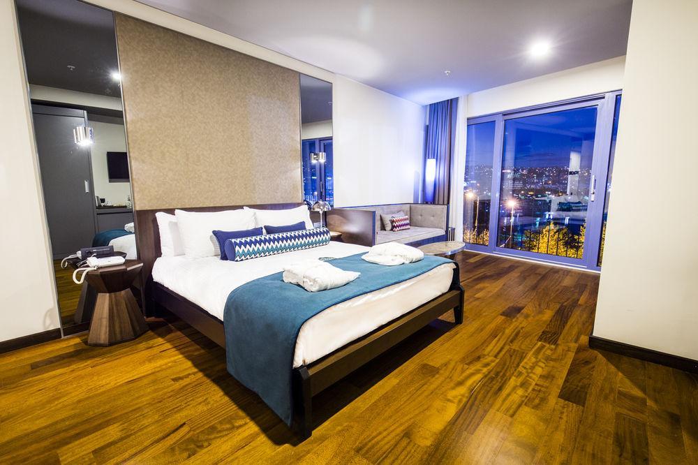 Eightdays Hotel 3*