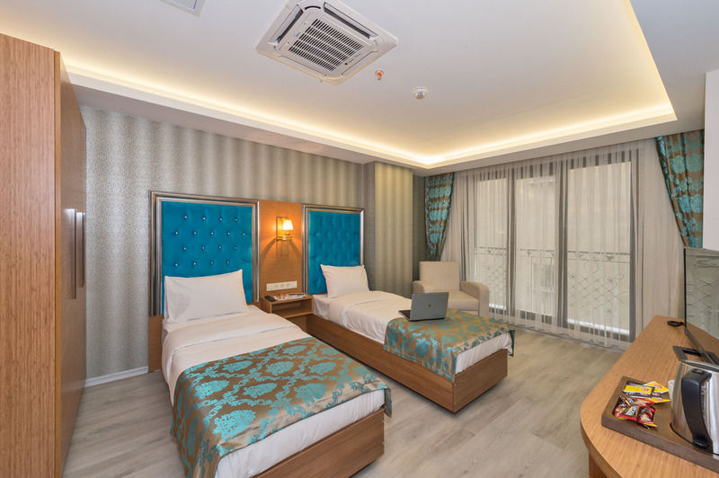 Grand Palace Hotel Istanbul