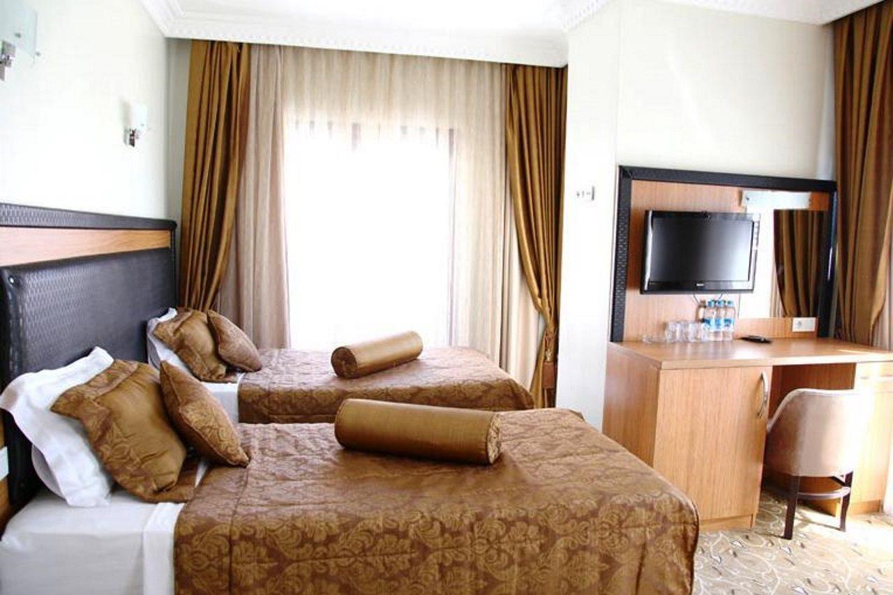 Grand Rosa 2*