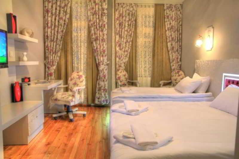 Aparthotel Omer Hayyam Suites