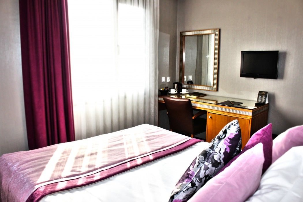 Carlton Old 4*