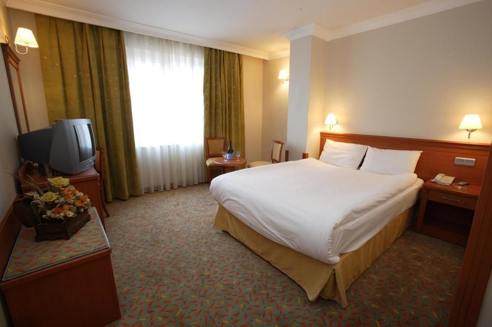 Hotel Grand Yavuz Sultanahmet 4*