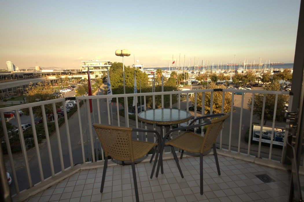 Otel Atakoey Marina 4*