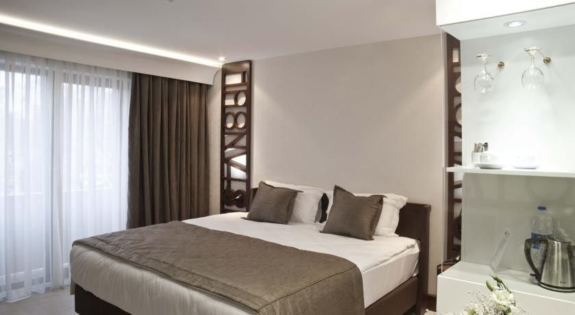 Victory & Hotel 4*