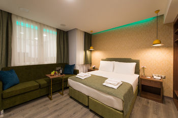 Hotel Sometimes Taksim 3*