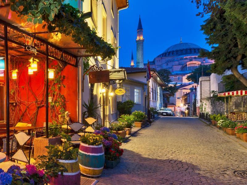 Zeynep Sultan Hotel 3*