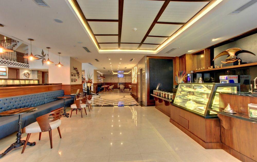 Grand De Pera Hotel