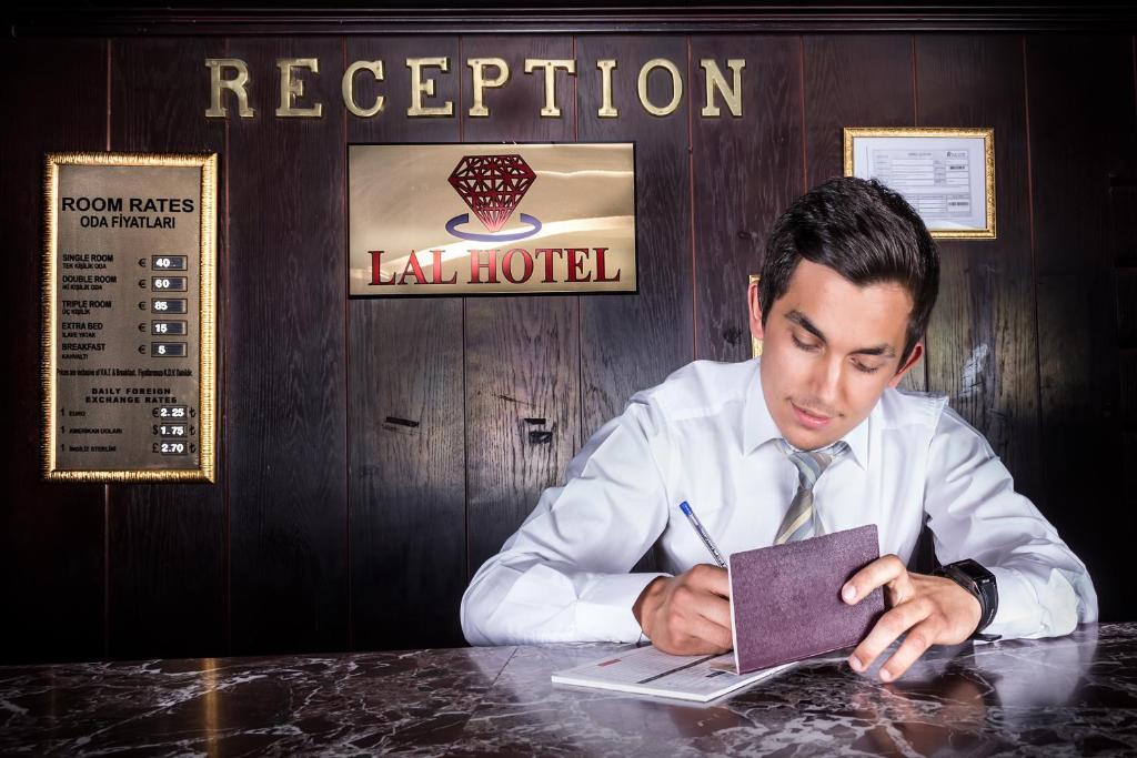 Hotel Lal 3*