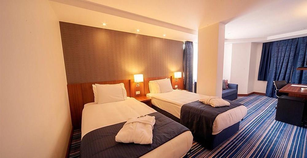 Taxim Express Bosphorus Hotel 4*