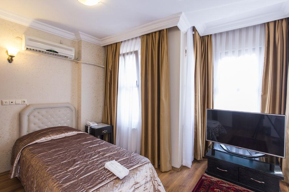 Deniz Istambul