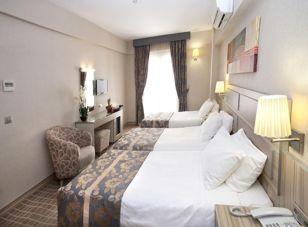 Nanda Hotel 4*