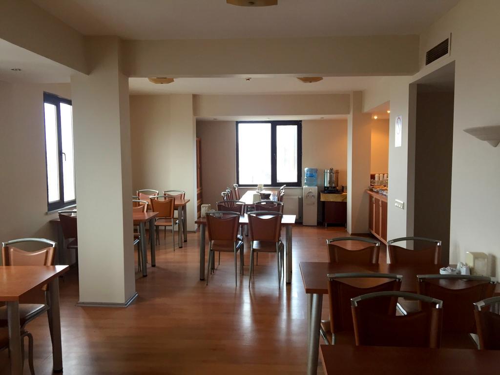 Tekno Park Hotel 3*