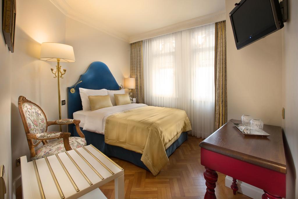 Hotel Valide Sultan Konagi 4*