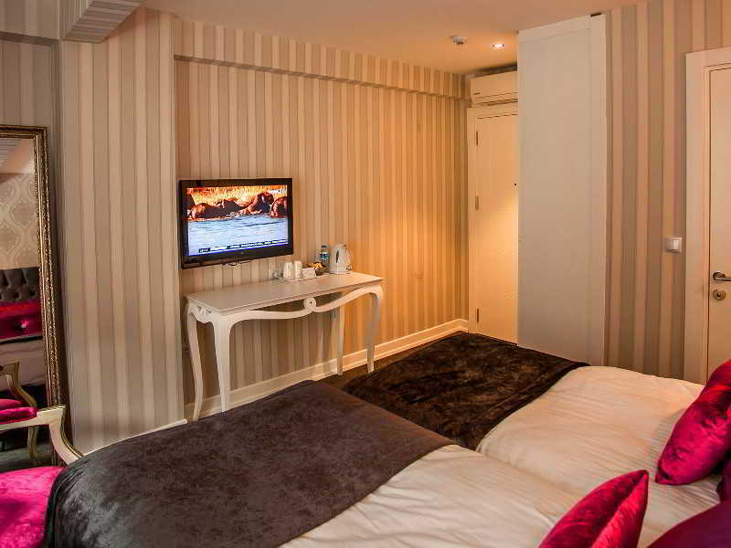 Hotel Lucis Pera 4*