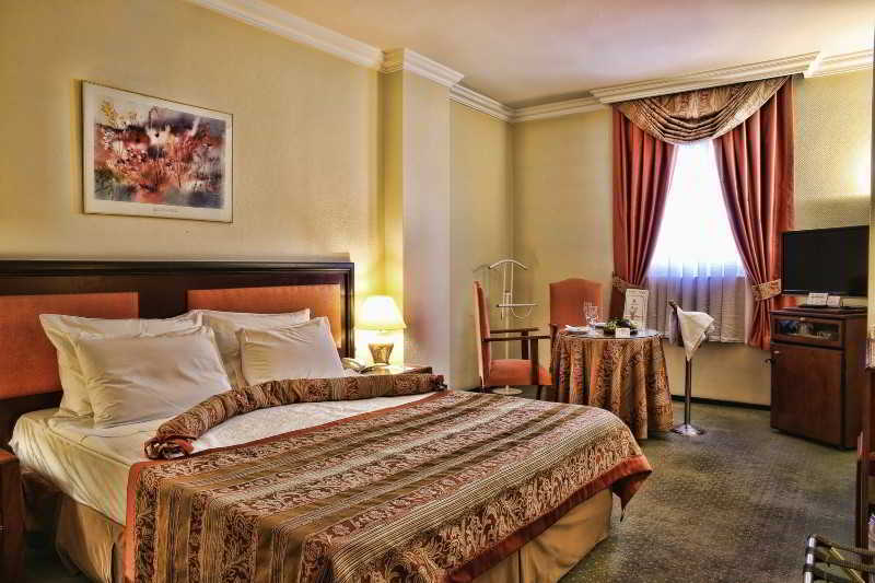 Otel Güneş Merter 4*
