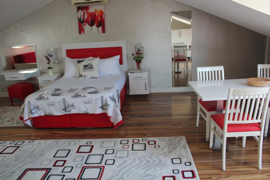 Galata Bridge Apartment