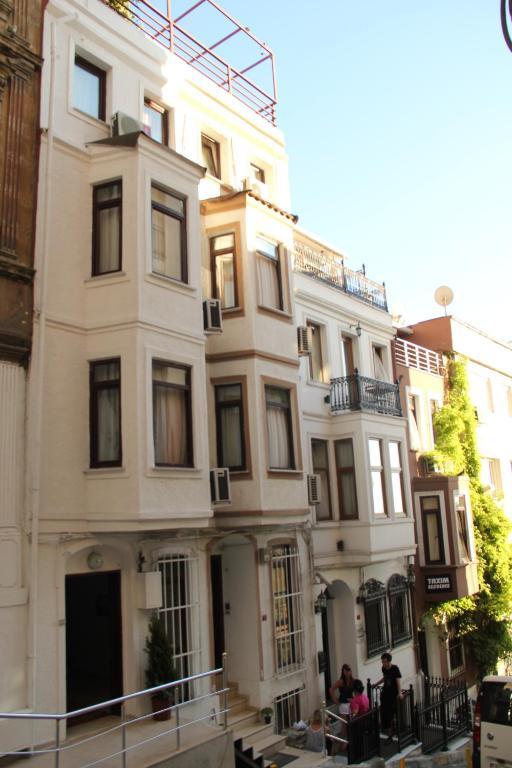 Aparthotel Taksim Square Hot 3*
