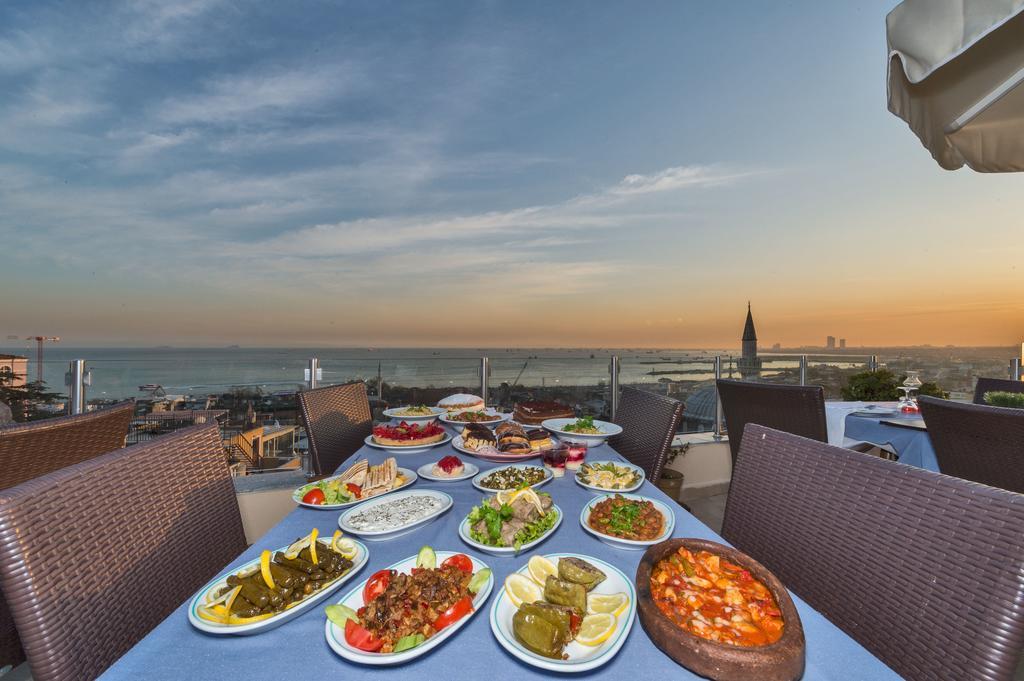 Daphne Hotel 4*