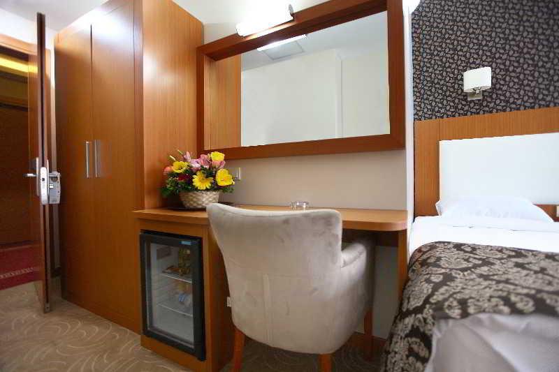 Hotel Grand Avcilar 3*