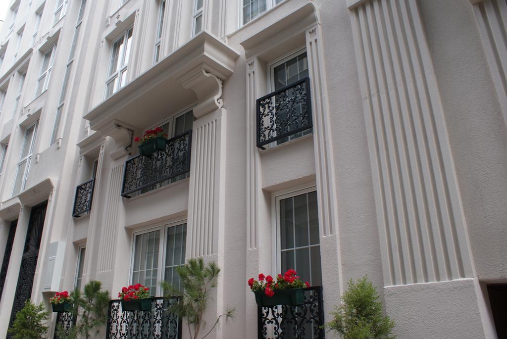 Artdeco Hotel