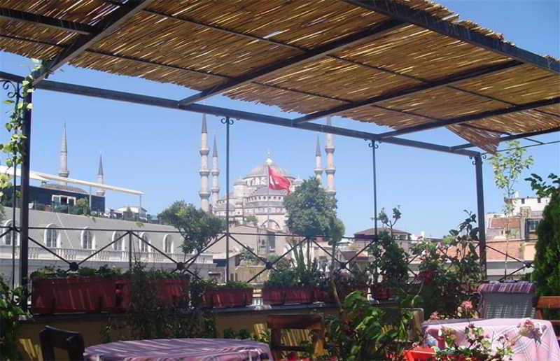Sultan's 3*