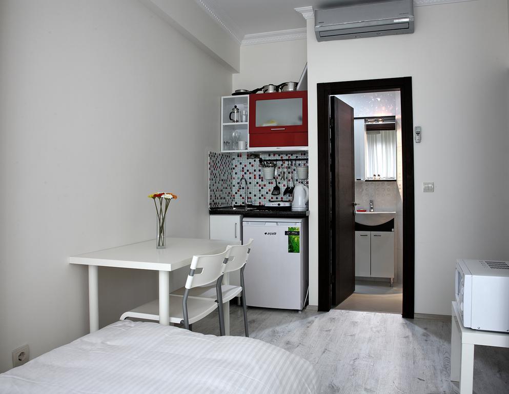 Apartment Time *