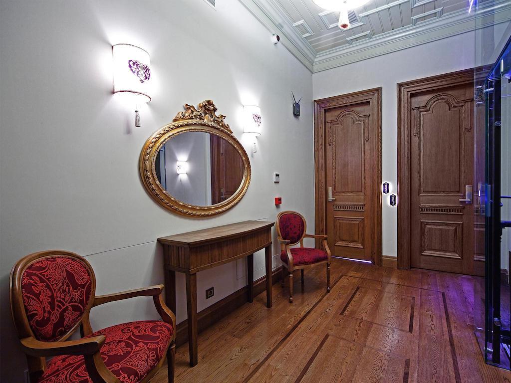 Celine - Ottoman Mansion Hotel Istambul