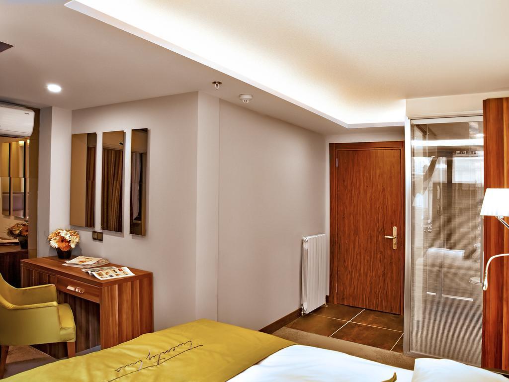 Hotel The 22 3*