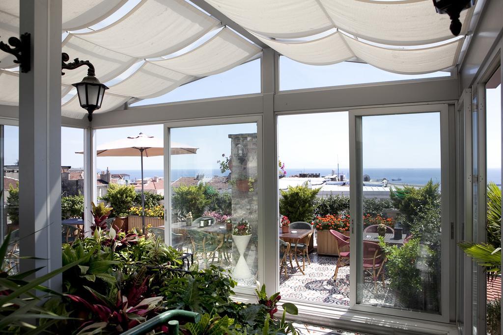 Niles Otel 3*