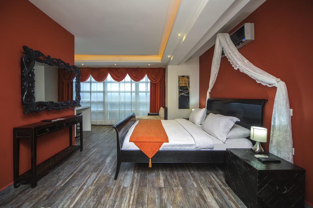 Mood Design Hotel 4*