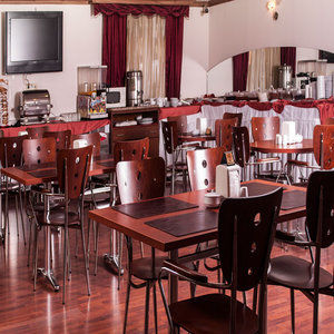 Lal Hotel