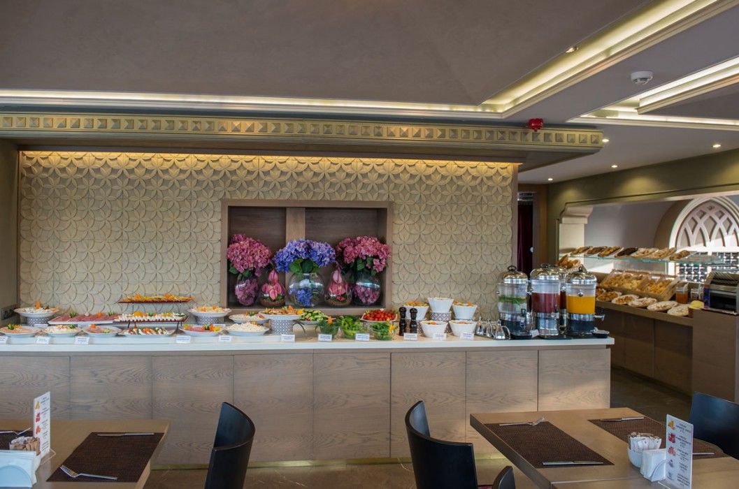 Yasmak Sultan Istanbul