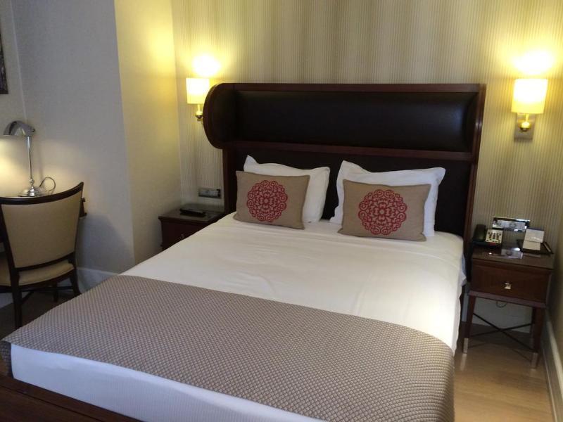Hotel Titanic Comfort Sisli 3*